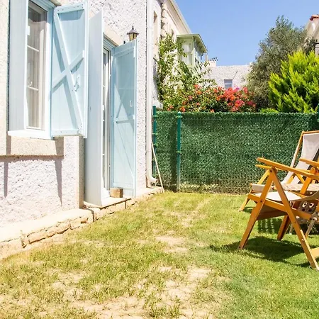 Peaceful House With A Lovely Backyard In Cesme Casa vacanze *